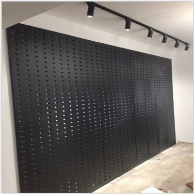 建材市場(chǎng)使用瓷磚沖孔板展架的原因